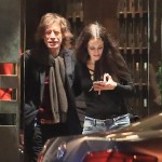 419A018400000578-4633952-Sweet_Mick_Jagger_and_Melanie_Hamrick_looked_every_inch_the_doti-m-102_1498248847241