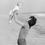 Ronnie-Wood-with-his-baby-Jesse-James-Wood-on-the-beach-by-his-Malibu-home-California-26th-April (1)